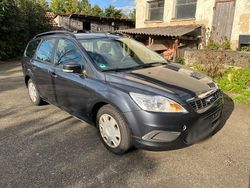 Blau Gebraucht 2011 Ford Focus Kombi | 2.060 € (Superpreis)