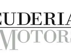 Rot Neu 2025 Ferrari Purosangue SUV | 702.100 € (Teuer)