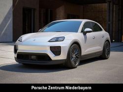 Eisgraumetallic Neu 2025 Porsche Macan SUV | 99.795 € (Superpreis)