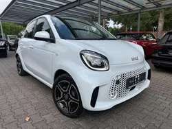 Weiß Gebraucht 2020 Smart ForFour Electric Drive Limousine | 9.900 € (Fairer Preis)
