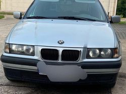 Silber Gebraucht 1997 BMW 316 Kombi | 2.499 €