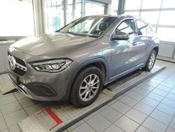 Metalliclack mountaingrau Gebraucht 2022 Mercedes GLA200 Progressive SUV | 31.810 € (Guter Preis)