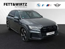 Grau Gebraucht 2024 Audi Q7 S-Line SUV | 74.690 € (Superpreis)