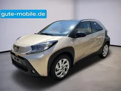 Celestite grau Gebraucht 2023 Toyota Aygo Kleinwagen | 17.990 € (Etwas zu teuer)