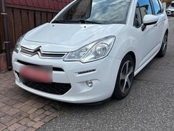 Weiß Gebraucht 2016 Citroën C3 PureTech Kleinwagen | 5.900 € (Fairer Preis)