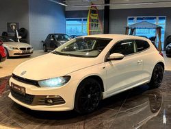 Weiß Gebraucht 2013 VW Scirocco R-line Coupé | 14.995 €