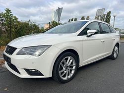 Weiß Gebraucht 2014 Seat Leon ST Style Kombi | 6.499 € (Fairer Preis)
