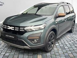 Grün Gebraucht 2024 Dacia Jogger Extreme Limousine | 18.970 € (Fairer Preis)