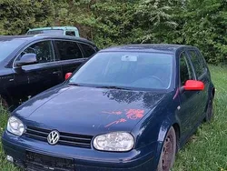 Blau Gebraucht 1999 VW Golf IV Kleinwagen | 400 € (Guter Preis)