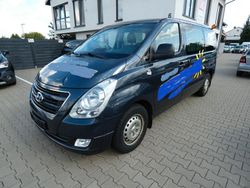 Grau Gebraucht 2019 Hyundai H-1 Classic Van | 7.990 €