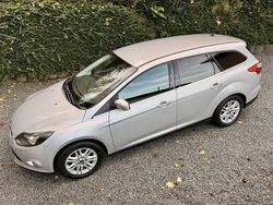 Silber Gebraucht 2017 Ford Focus Titanium Kombi | 6.400 € (Guter Preis)