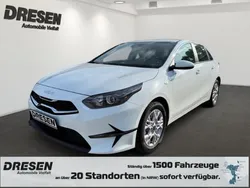 Wd) casa white s (weiss Neu 2025 Kia Ceed Vision Limousine | 20.980 € (Superpreis)