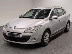 Grau Gebraucht 2011 Renault Mégane III Limousine | 2.480 € (Superpreis)