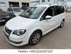 Weiß Gebraucht 2009 VW Touran Freestyle Van / Kleinbus | 3.799 € (Superpreis)