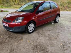 Orange Gebraucht 2005 Ford Fiesta Kleinwagen | 2.650 €