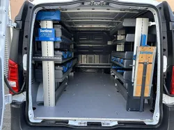Weiß Gebraucht 2021 Mercedes Vito Van / Kleinbus | 25.900 € (Etwas zu teuer)