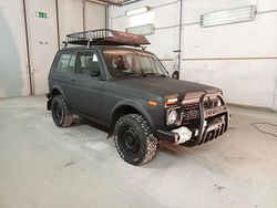 Schwarz Gebraucht 2007 Lada niva SUV | 7.850 €