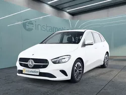 Weiß Gebraucht 2023 Mercedes B180 Progressive Van / Kleinbus | 30.220 € (Fairer Preis)