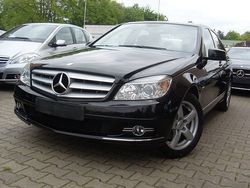 Schwarz Gebraucht 2009 Mercedes C200 Avantgarde Limousine | 9.990 € (Fairer Preis)
