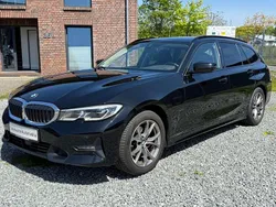 Schwarz ii Gebraucht 2021 BMW 320 Sport Line Kombi | 19.340 € (Guter Preis)