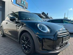 Midnight black metallic Gebraucht 2021 Mini Cooper Kleinwagen | 24.500 € (Etwas zu teuer)