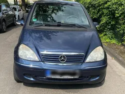 Blau Gebraucht 2003 Mercedes A140 Avantgarde Kleinwagen | 2.950 €