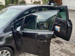 Schwarz Gebraucht 2016 Opel Meriva drive Van / Kleinbus | 9.900 € (Etwas zu teuer)