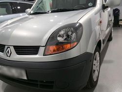 Silber Gebraucht 2004 Renault Kangoo Van / Kleinbus | 5.300 € (Teuer)