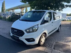 Weiß Gebraucht 2019 Ford Tourneo Custom Van / Kleinbus | 14.850 €