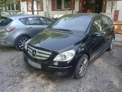 Schwarz Gebraucht 2005 Mercedes B200 Van / Kleinbus | 3.100 €