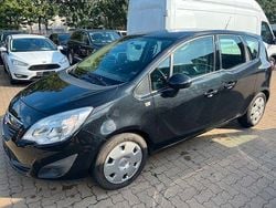Schwarz Gebraucht 2012 Opel Meriva Edition Van / Kleinbus | 3.499 € (Fairer Preis)