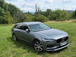 Grau Gebraucht 2018 Volvo V90 Momentum Kombi | 22.000 € (Guter Preis)
