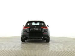Nachtschwarz Gebraucht 2018 Mercedes A200 Progressive | 19.965 € (Fairer Preis)