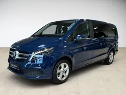 Blau Gebraucht 2024 Mercedes V250 Van / Kleinbus | 51.880 € (Superpreis)