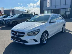 Weiß Gebraucht 2018 Mercedes CLA200 Shooting Brake Kombi | 14.890 € (Guter Preis)