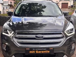 Braun Gebraucht 2018 Ford Kuga Cool & Connect SUV | 11.500 € (Guter Preis)