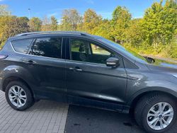 Grau Gebraucht 2019 Ford Kuga SUV | 16.500 € (Fairer Preis)