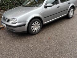 Silber Gebraucht 2005 VW Golf IV Kombi | 1.590 € (Fairer Preis)