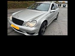 Grau Gebraucht 2001 Mercedes C320 Limousine | 2.450 € (Guter Preis)