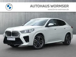 Alpinweiß uni Neu 2025 BMW iX2 Luxury Line SUV | 52.415 € (Superpreis)