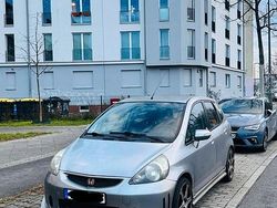 Grau Gebraucht 2007 Honda Jazz Kleinwagen | 2.200 € (Fairer Preis)