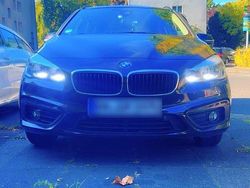 Braun Gebraucht 2015 BMW 218 Advantage Van / Kleinbus | 10.699 € (Fairer Preis)