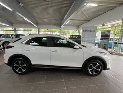 Weiß Gebraucht 2022 Kia XCeed Comfort SUV | 18.999 € (Guter Preis)