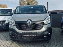 Grau Gebraucht 2019 Renault Trafic Komfort Van | 17.850 € (Etwas zu teuer)