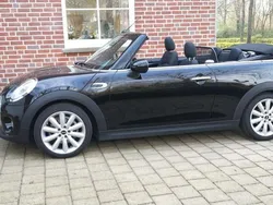 Schwarz Gebraucht 2016 Mini ONE Kleinwagen | 15.900 €