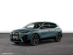 Blau Gebraucht 2024 BMW iX SUV | 65.949 € (Teuer)