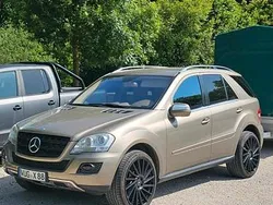 Gold Gebraucht 2009 Mercedes ML450 SUV | 20.500 €