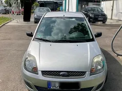 Grau Gebraucht 2007 Ford Fiesta Kleinwagen | 1.900 € (Fairer Preis)