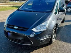 Grau Gebraucht 2010 Ford S-MAX Titanium Van / Kleinbus | 5.699 € (Teuer)