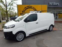 Arktis weiss Gebraucht 2020 Opel Vivaro Edition Van | 14.280 € (Superpreis)